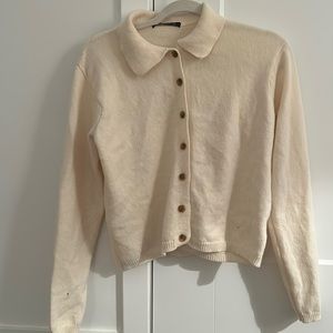 Brandy Melville sweater